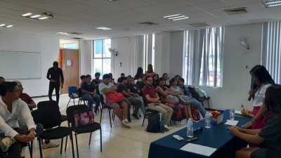 Se realizó el Conversatorio &quot;Reescribiendo mi nombre, viviendo mi identidad sin barreras&quot; en la Facultad de Derecho C-III