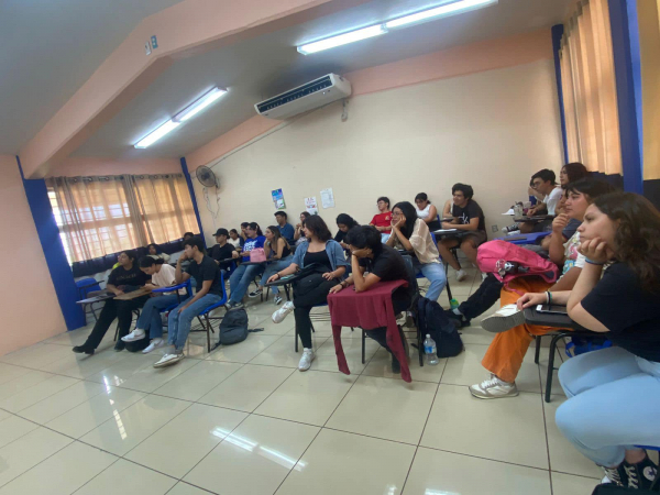 Se realizó el taller denominado “Espacios seguros libres de discriminación” a la comunidad estudiantil de la Facultad de Lenguas Campus Tuxtla.