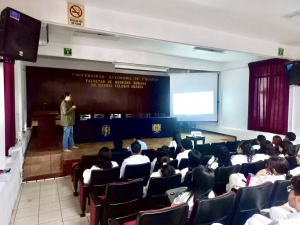 Se impartió dos capacitaciones tituladas “Espacios seguros y libres de violencia en el servicio social”