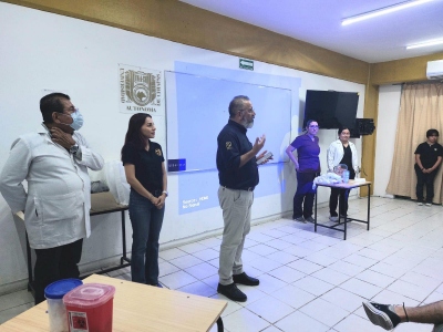 Se realizó la conferencia titulada &quot;Salud Sexual y Reproductiva&quot; en la Facultad de Lenguas Campus Tuxtla