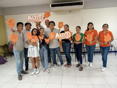En la Facultad de Derecho III Extensión Tapachula impartieron la plática “Día Naranja, 25 N, alto a la violencia contra la Mujer”