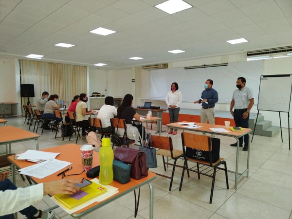 Personal de la DDHU participa en Curso-Taller “Contención Psicoemocional en momentos de crisis”