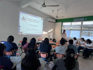 Se impartió la plática: “El A, B, C de los Derechos Humanos”, dirigido a estudiantes de la licenciatura en Derecho de la Facultad de Derecho Campus III Extensión Palenque